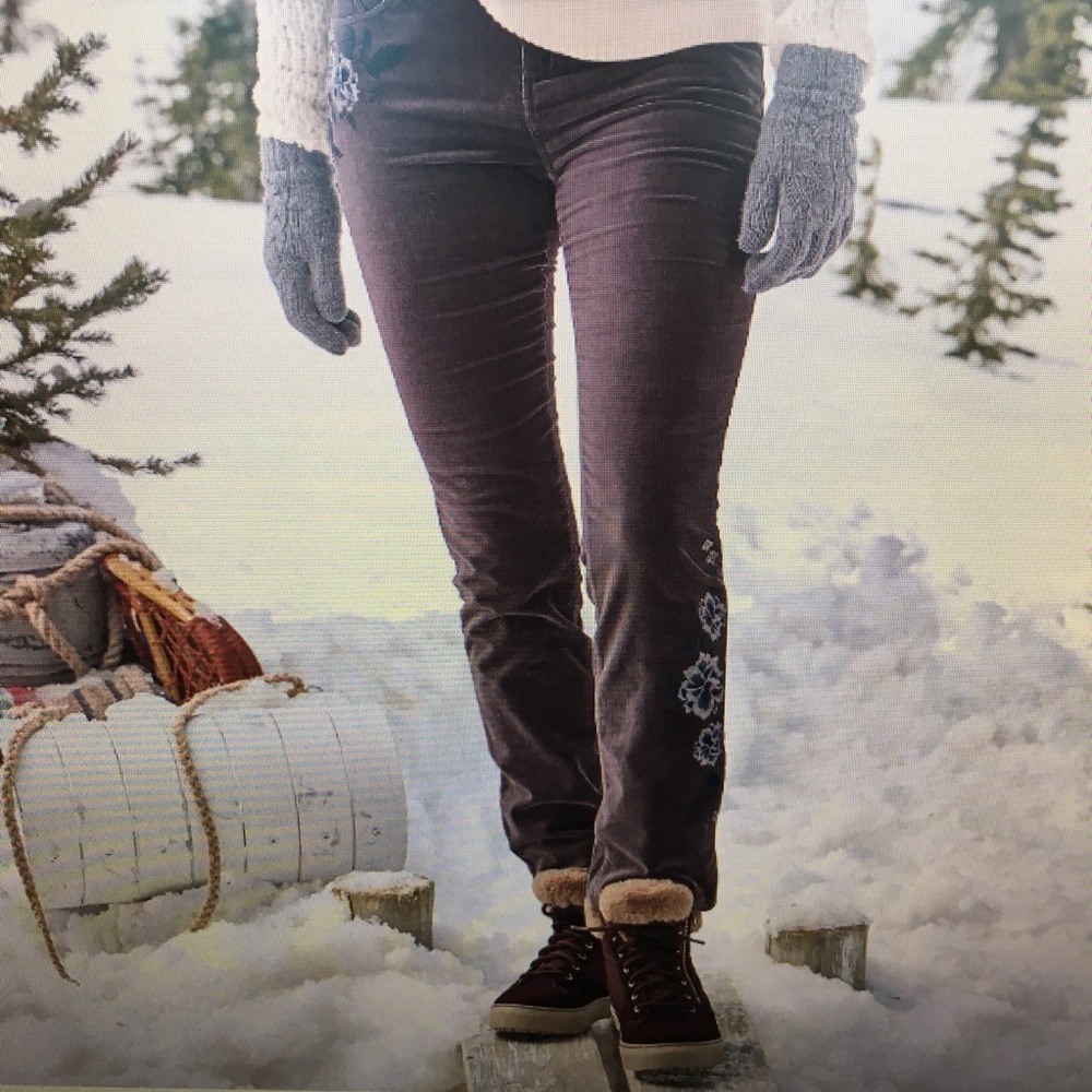 Sundance Posh Velveteen Jeans with Floral Embroid.